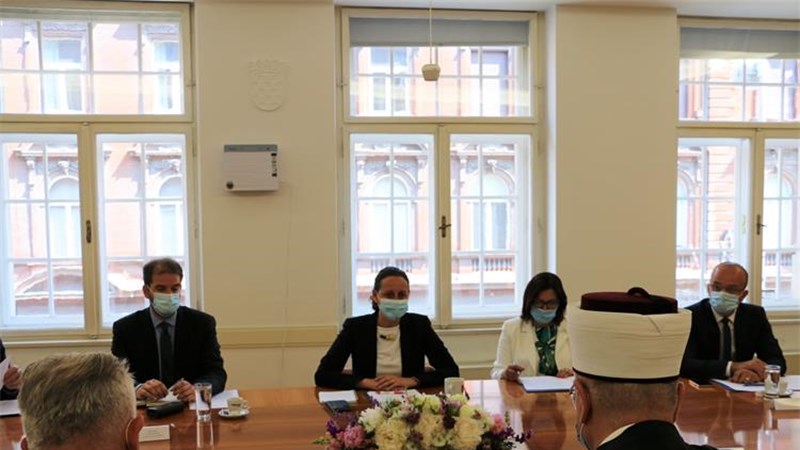 Odnosi Vlade s vjerskim zajednicama kvalitetni, surađujemo na rješavanju pitanja od zajedničkog interesa